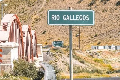distancia de rio gallegos a punta arenas chile